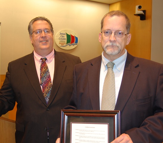 James City County Supervisor Jim Kennedy (left) and James City County Police Department Investigator Bill Gibbs (Photo courtesy James City County)