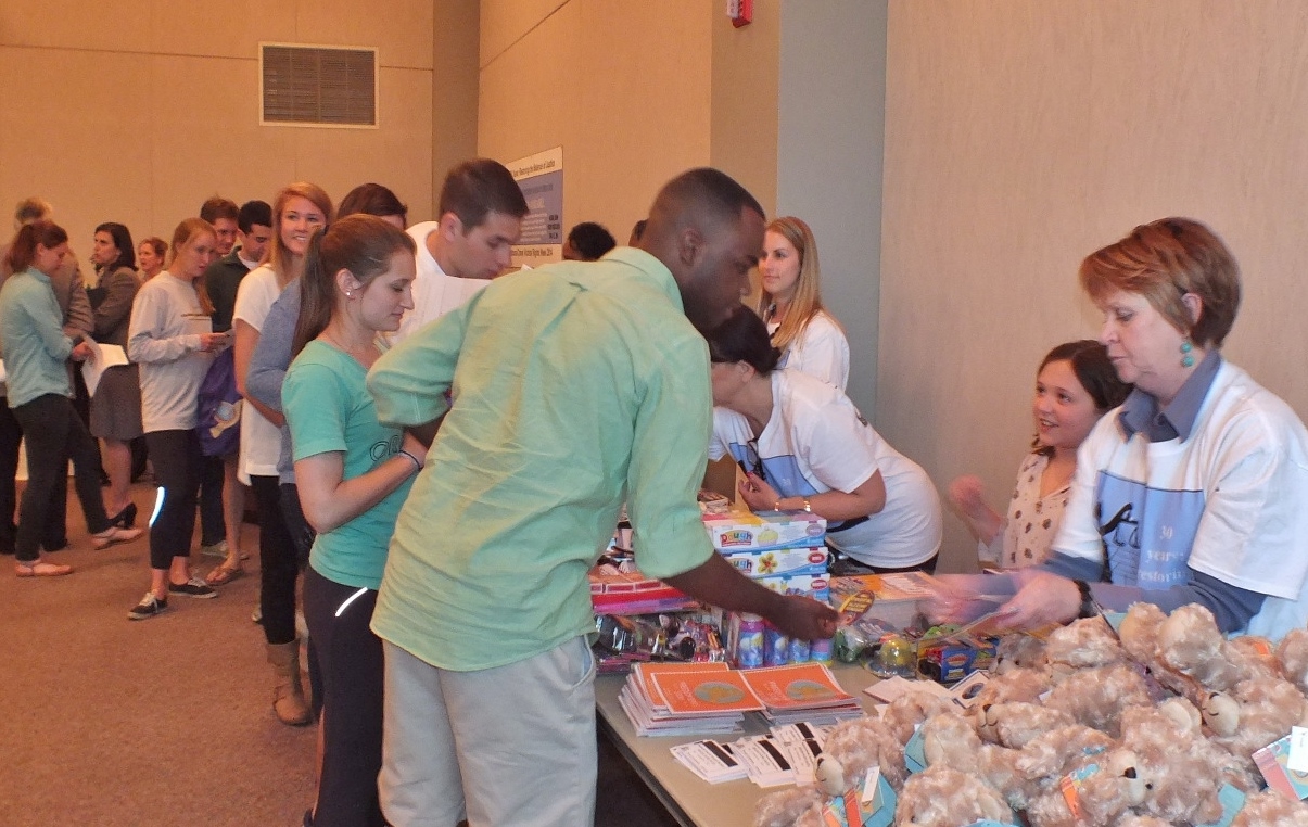 Students gather supplies for F2F kits, a project from the sexual assault awarness and support organization Fear 2 Freedom (Hannah S. Ostroff/WYDaily)