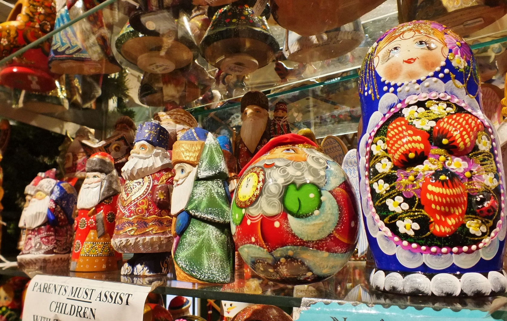 A display of Russian dolls at the Christmas Shop (Hannah S. Ostroff/WYDaily)