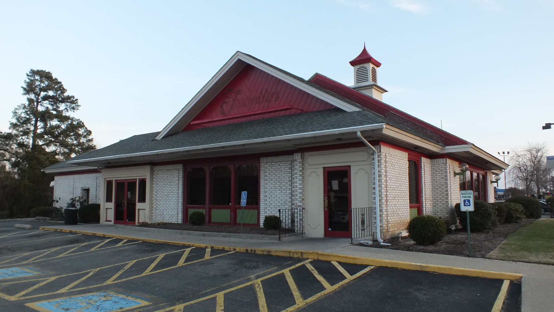 The Richmond Road Friendly's first opened in 1976. (Ian Brickey/WYDaily)