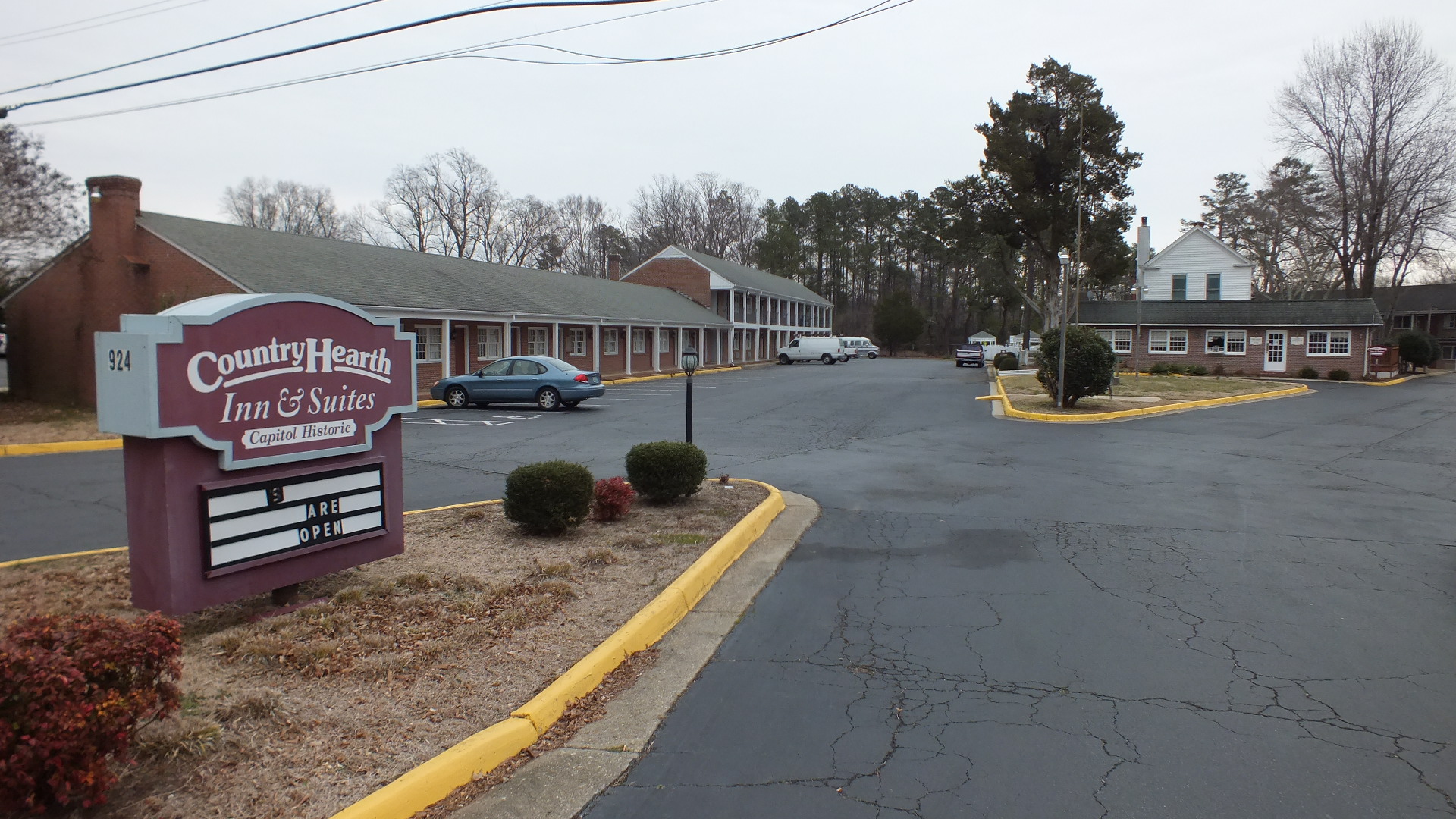 Keene Properties has owned the Country Hearth Inn & Suites at 924 Capitol Landing Rd. since 1973. (Ian Brickey/WYDaily)