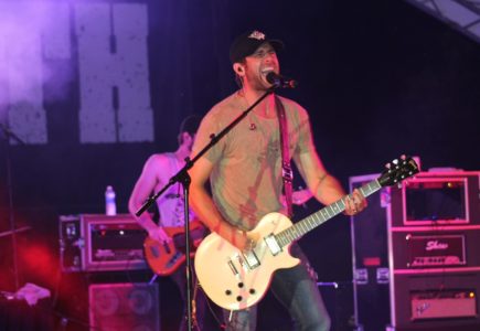 Canaan Smith performs before a hometown crowd at Lake Matoaka Amphitheatre in June 2015. (WYDaily file photo)