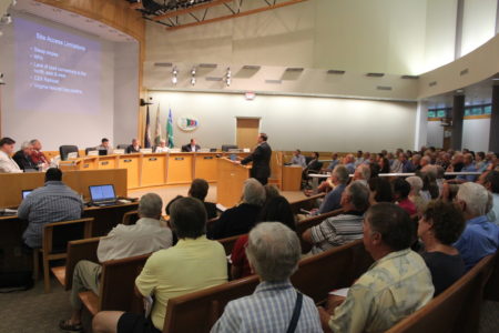 More than 60 people turned out to the James City County Planning Commission public hearing on a proposed electric switching station at Skiffes Creek in August 2015. (Ian Brickey/WYDaily)