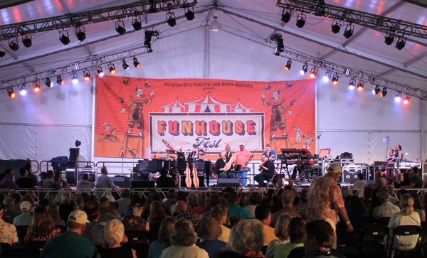 Bruce Hornsby & the Noisemakers played Sunday night at Funhouse Fest. (Adrienne Berard/WYDaily)
