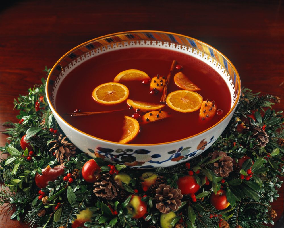 Wassail draws on seasonally appropriate ingredients, from citrus juice and cinnamon sticks to red wine and sherry. (WYDaily/Courtesy Colonial Williamsburg)