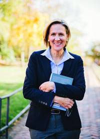 Colonial history digitizer