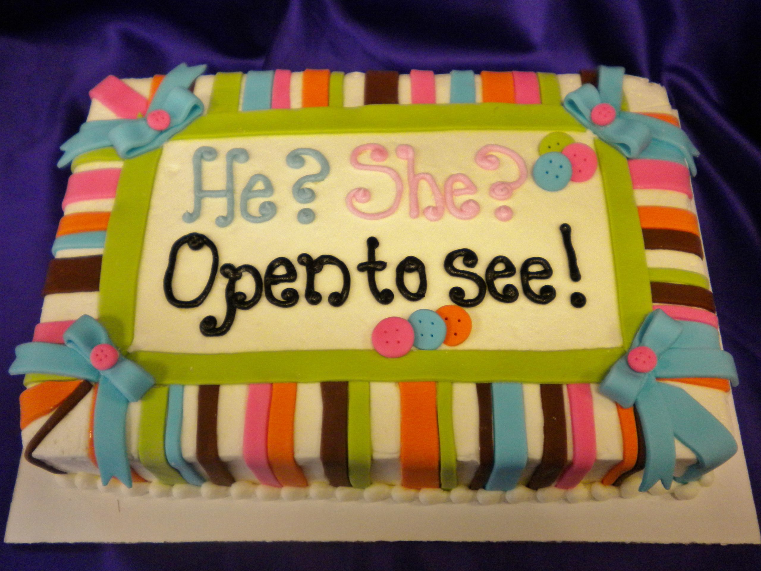 Gender reveal cake (Courtesy Sugar Plum Bakery)