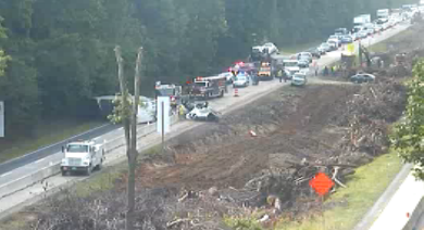 All lanes of I-64 west were closed near Humelsine Parkway in York County Thursday morning due to an overturned tractor-trailer. (Courtesy VDOT)