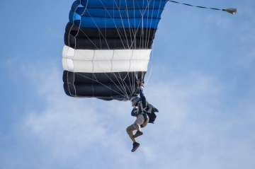 A veteran participant skydiving at annual Jumping for a Purpose event. (ODU News)