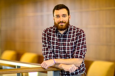 At the new Troops to Teachers Virginia Center at the William & Mary School of Education, Charlie Foster M.Ed. '17 is using his experience in the U.S. Marine Corps and his master's degree in higher education to help military veterans become teachers. (Photo credit Skip Rowland '83)