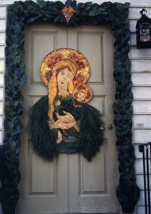 Madonna and child plaque, one of many Christmas decorations to be seen at Colonial Williamsburg in December 1968. (Courtesy Stanton Becker Slide Collection, Rockefeller Library Visual Resources)