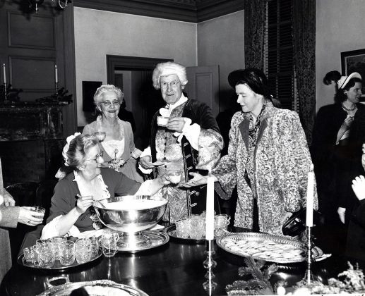 Christmas Open House at the Raleigh Tavern in 1948. (Courtesy Rockefeller Library Visual Resources)