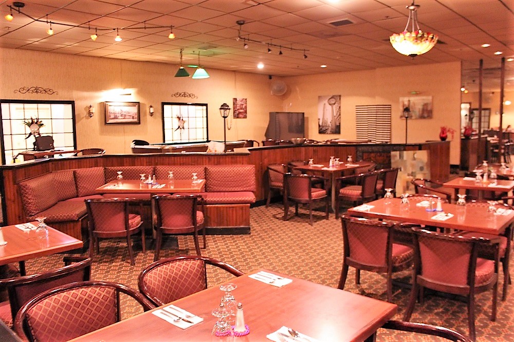 Inside the Cozy Patio Bistro. (Andrew Harris/WYDaily)