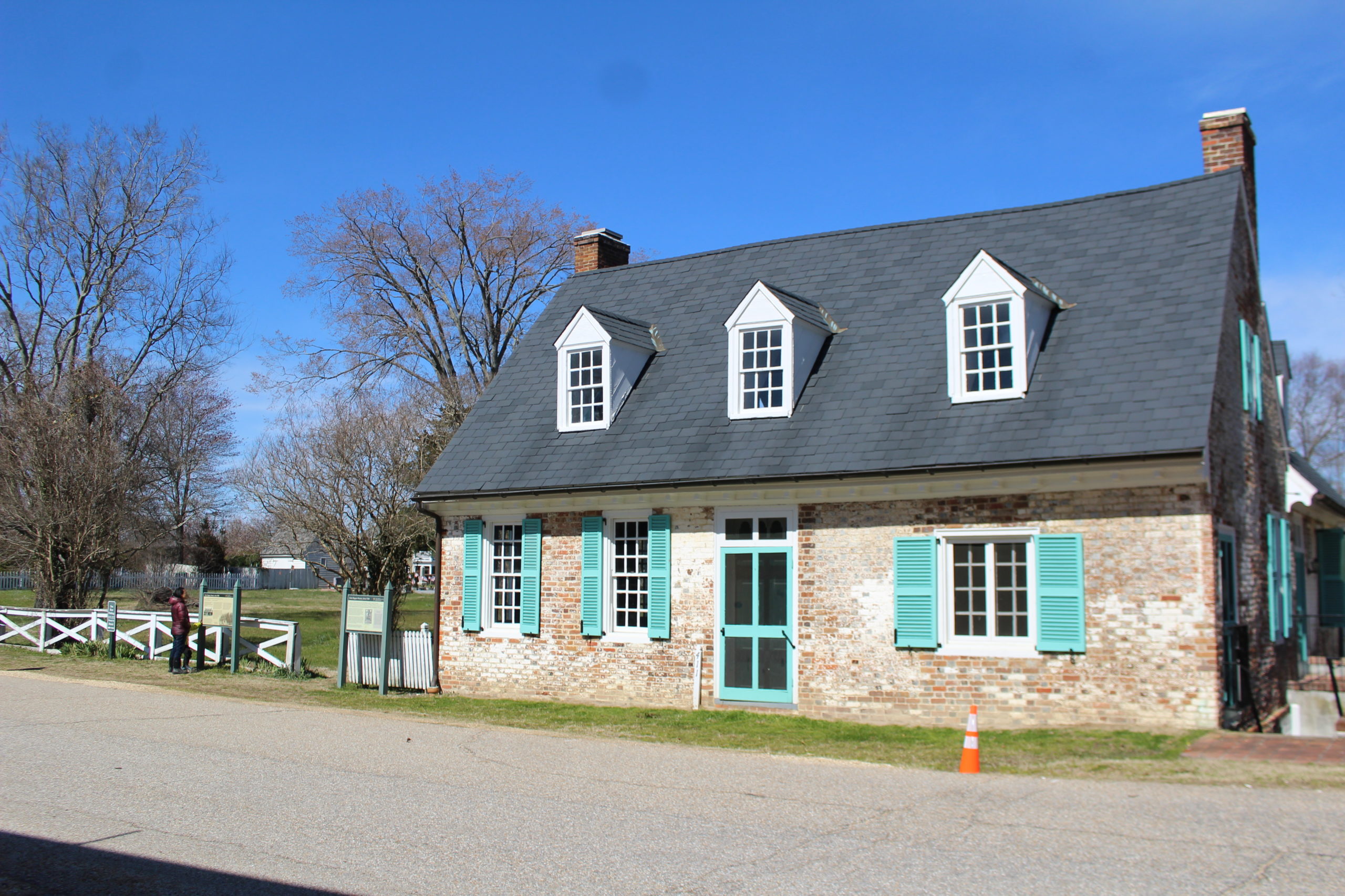 The historic Cole Digges House in Yorktown is up for lease, but business owners in the area are wary of moving there because of the cost of maintaining a historic building. (Alexa Doiron/WYDaily)
