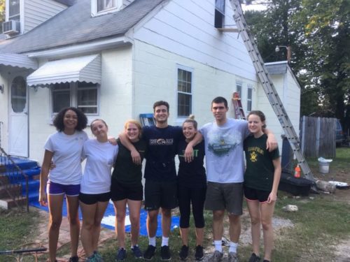Housing Partnerships Inc. volunteers repair deteriorated homes in Williamsburg, promote town-gown engagement. (Courtesy photo/Housing Partnerships Inc.)