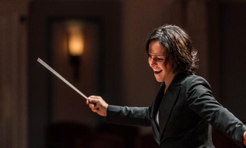 Jenna Hymes has been music director of the Williamsburg Symphony Orchestra since 2004 (WYDaily photo courtesy Grant Communications)