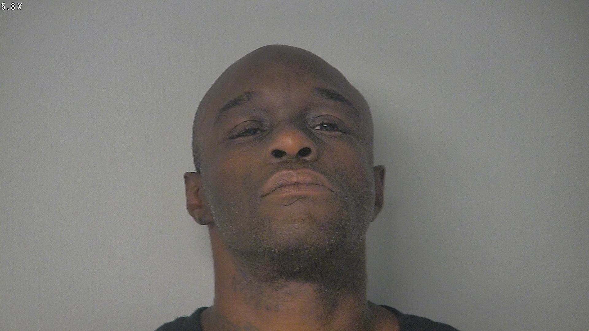 Thurone Austin, 45, was charged with trespassing and assault and battery of a law enforcement officer. (WYDaily/Courtesy VPRJ)