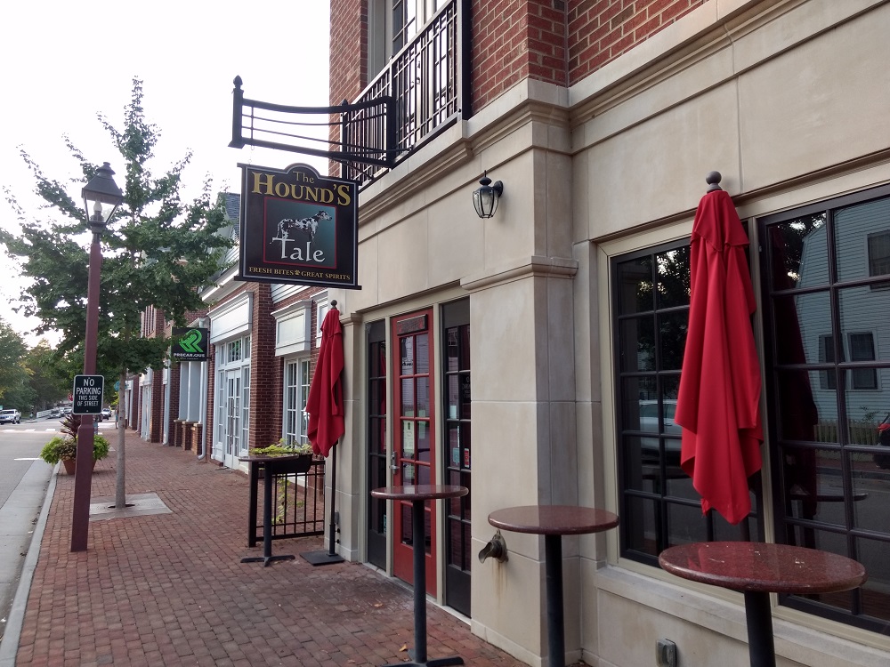 The Hound's Tale on Prince George Street has new owners. (WYDaily/ Andrew Harris)