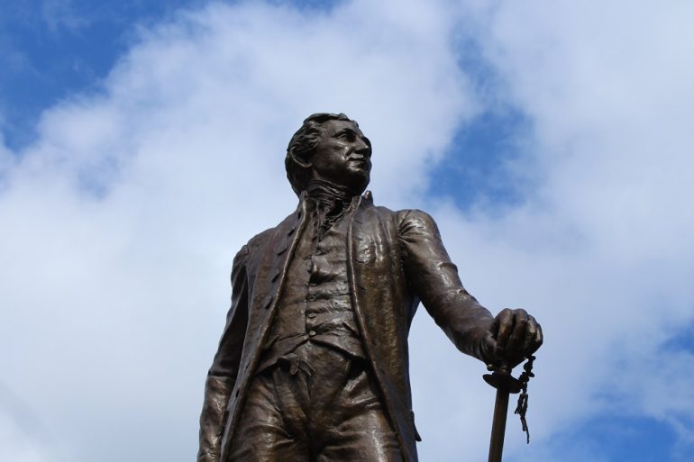 The James Monroe statue on William & Mary's campus. (WYDaily/ Andrew Harris)