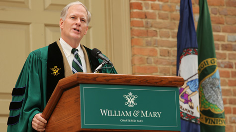 William & Mary alumnus Bill Mims ’79, current Virginia Supreme Court Justice and former Virginia attorney general, senator and delegate, welcomes the new students. (WYDaily/Courtesy Stephen Salpukas, W&M News)
