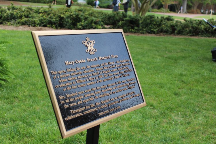 The newly dedicated Munford Plaza is located between Swem Library, Andrews Hall, the Integrated Science Center, Small Hall and Barksdale Field. (WYDaily/Alexa Doiron)