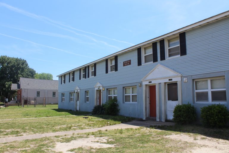 Residents at Ridley Place say they have experienced mold, roaches and mice in the apartments (WYDaily/ Julia Marsigliano)