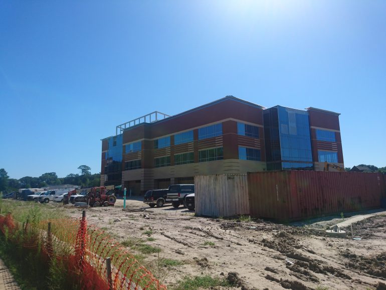 Construction of the new medical outpatient surgery center off City Center Boulevard next to the Orthopaedic & Spine Center in Newport News. (WYDaily/ Julia Marsigliano)