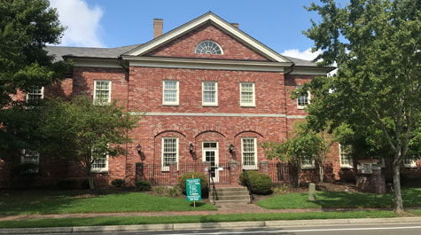 The property shown here is the former medical and office space that the William & Mary Real Estate Foundation is in the process of purchasing. (WYDaily/Courtesy of Erin Zagursky)