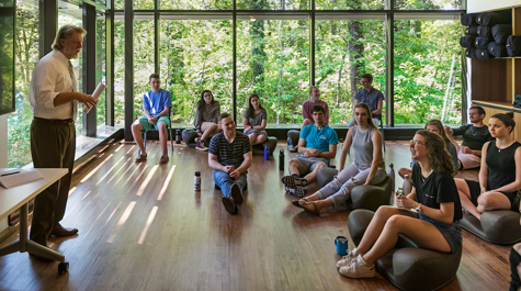 Students sit in one of the rooms in the McLoed Tyler Wellness Center and listen to Kelly Crace. (WYDaily/Courtesy of David Sundberg Esto, EYP Pro Photos)