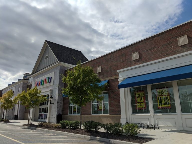 Party City in Williamsburg, 5225 Settlers Market Boulevard in Williamsburg, will close in February 2020. (WYDaily/Sarah Fearing)