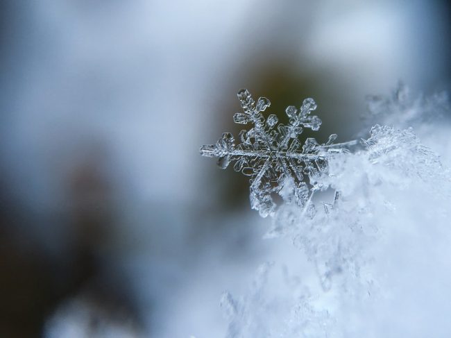 Expect some flurries and some showers on Tuesday. (WYDaily/ Courtesy of Pixabay)