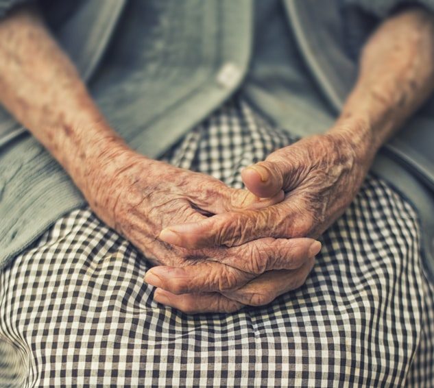 As elderly citizens are isolated in senior care facilities, nursing aides have stepped up to provide companionship. (WYDaily file/Courtesy of Unsplash)