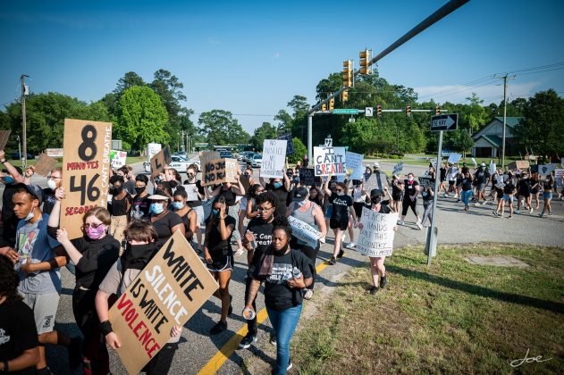 Hundreds rallied at the Williamsburg campus of Thomas Nelson Community College to protest racism and police violence Friday, June 5, 2020. (WYDaily/Courtesy of Joseph Miller)