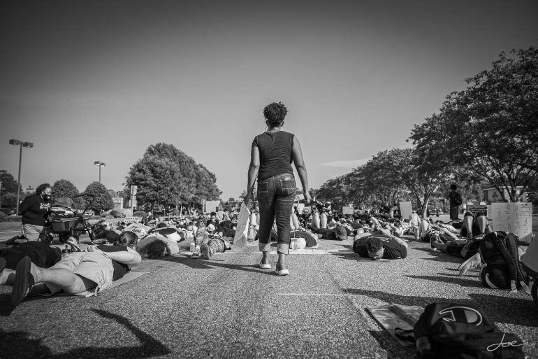 Hundreds rallied at the Williamsburg campus of Thomas Nelson Community College to protest racism and police violence Friday, June 5, 2020. (WYDaily/Courtesy of Joseph Miller)