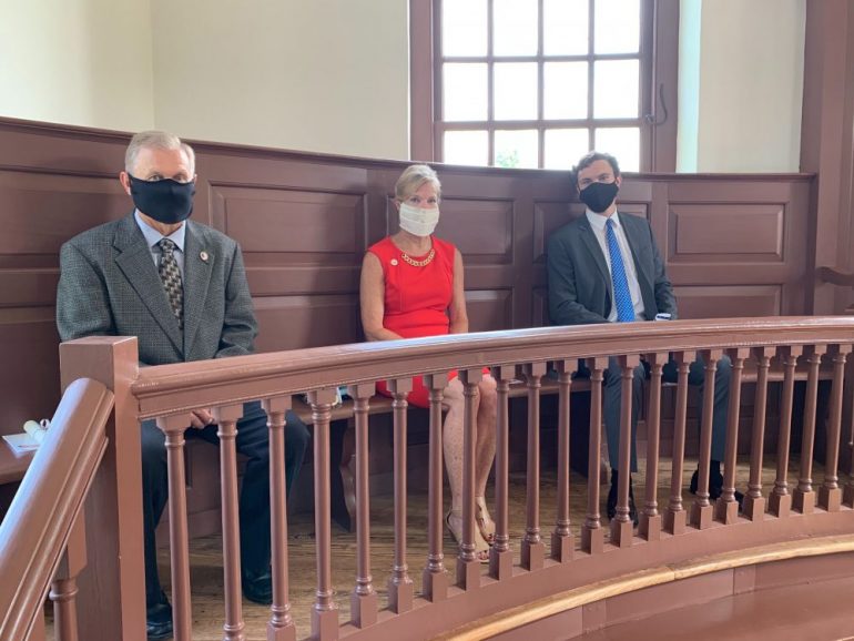 Three Williamsburg City Council members were inaugurated Wednesday morning. From left to right: Pat Dent, Barbara Ramsey, Caleb Rogers. (WYDaily/Alexa Doiron)