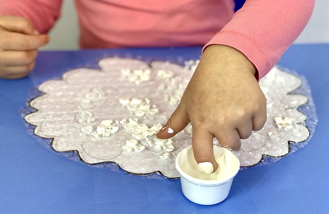 This "ooey, gooey" sensory play event is free for all ages. (WYDaily/ Courtesy of Unsplash)