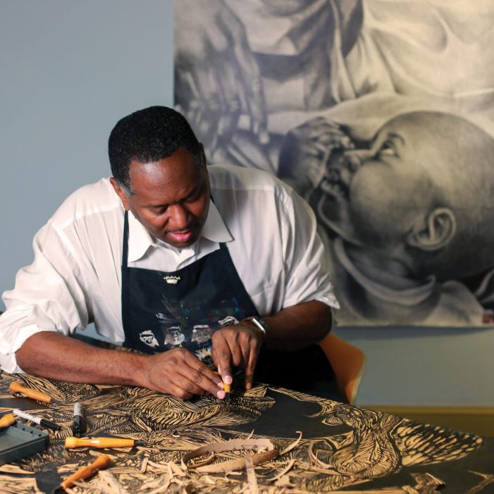 Steve Prince working on a piece of art. (WYDaily/ Courtesy of Steve Prince)