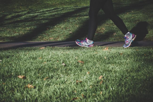 Start the new year by walking or running a virtual 5K. (WYDaily/ Courtesy of Unsplash)