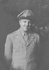 Robert Eberle 'Bob' Kirtley