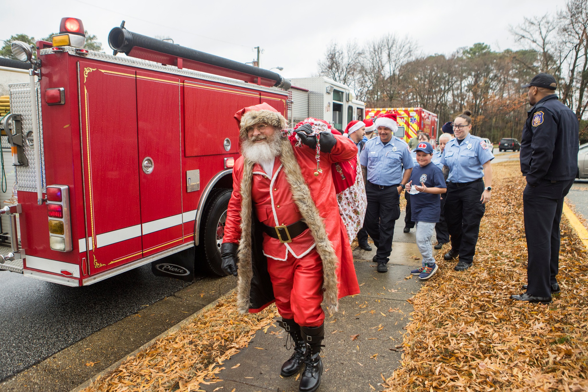 For One Williamsburg Man, the Spirit of Santa is Alive and Well