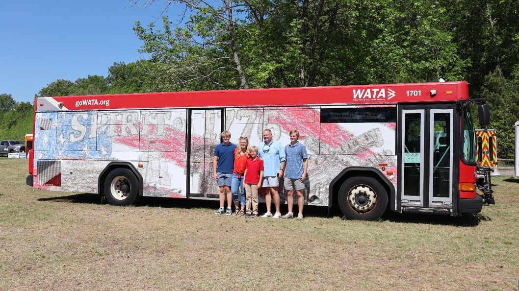 WATA and CultureFix Unveil First Winner of Bus Art Contest