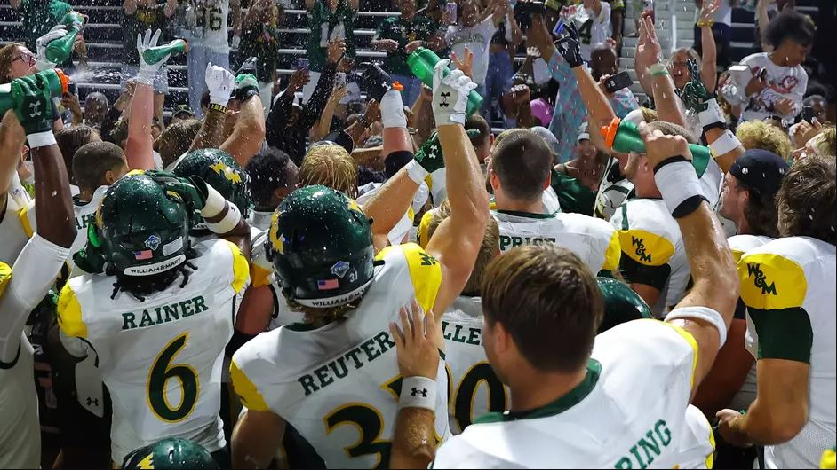 Thrilling Comeback Lifts W&M Football Past No. 8/7 Villanova, 35-32, in Patriot League Opener